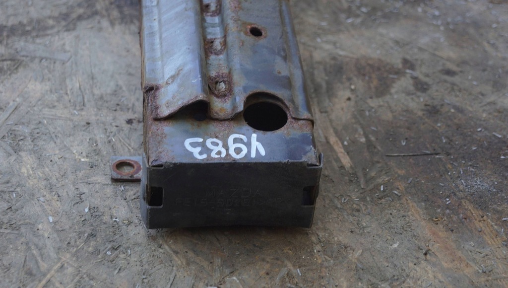 фото №11, Mazda rx8 балка бампера задня y983