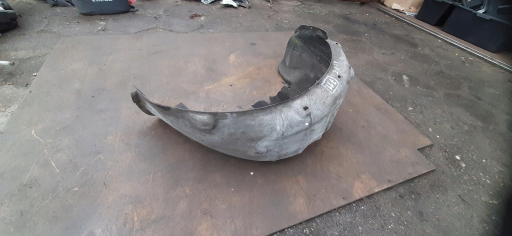 Подкрылок правый задняя audi a5 8t coupe 8t0810172b Недорого