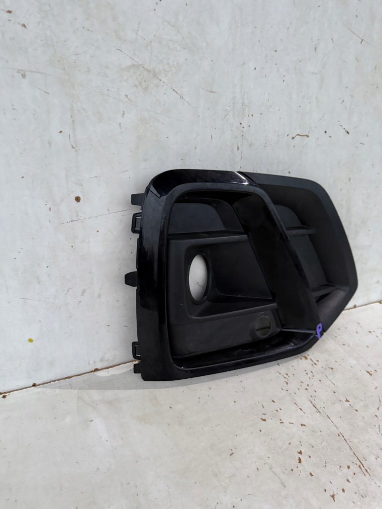 Audi q5 2 рестайлинг  s-line решётка бампера с Разборки