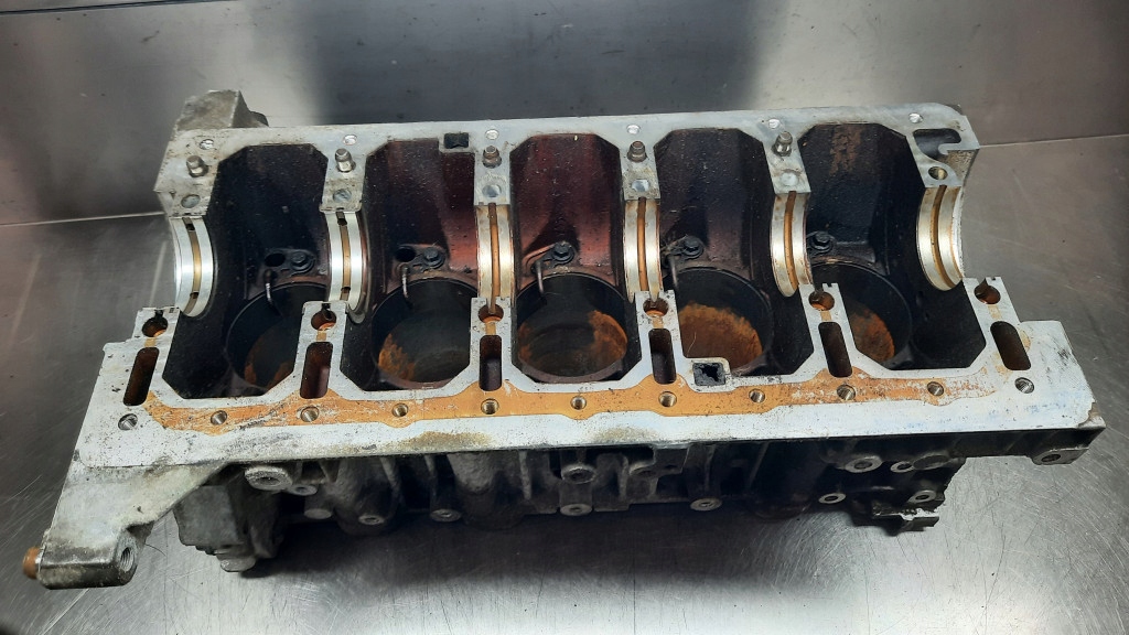 фото №16, Блок двигателя b5244t volvo s60 v70 ii 2.4b