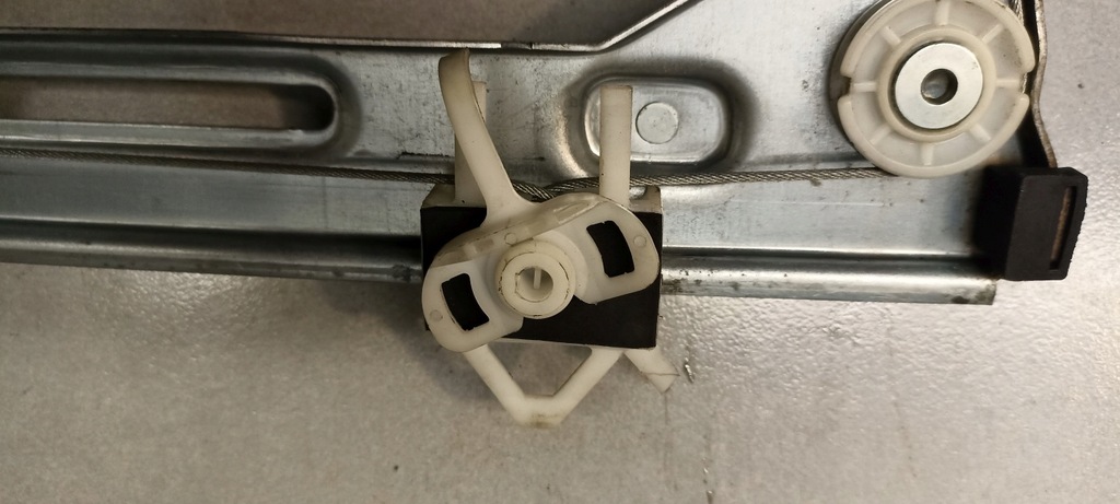 фото №4, Подъемник стекло правый задняя fiat panda ii