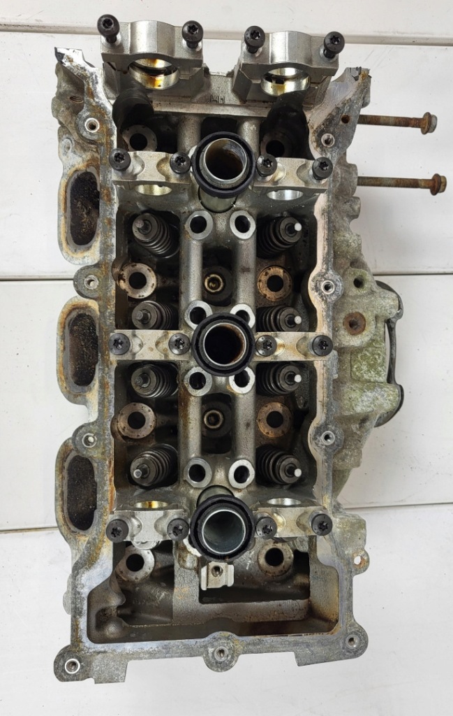 фото №1, Головка права dodge durango 3.6l 05184510aj