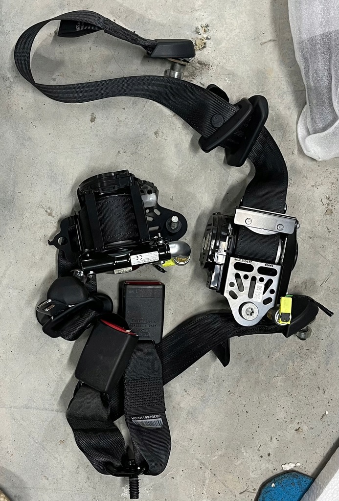 фото №1, Ford ranger pas безопасности задняя 19-21