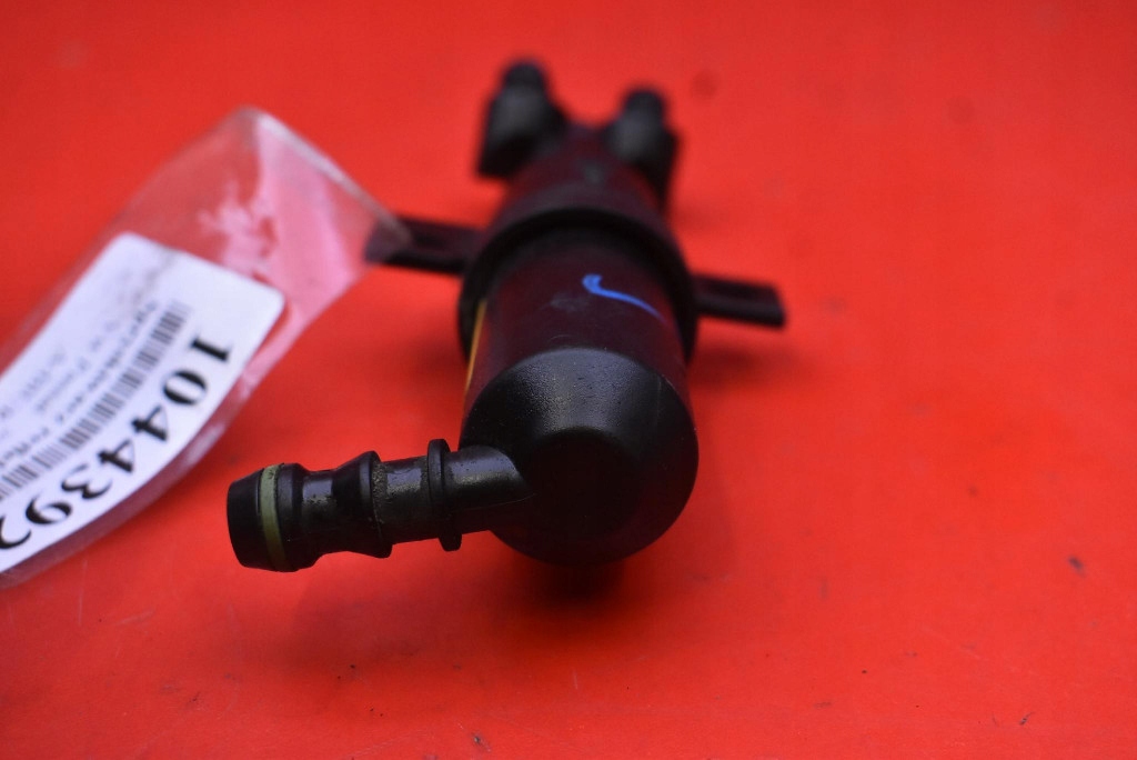 Омыватель фары левое  3c0955103a vw passat b6 05-10 в Украине