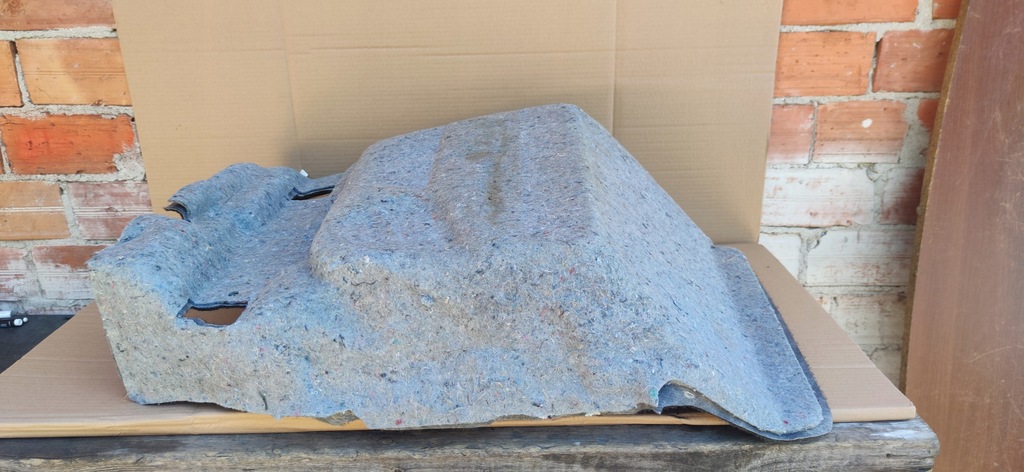 фото №7, Mondeo mk5 fusion обшивка килимок перед пасажира