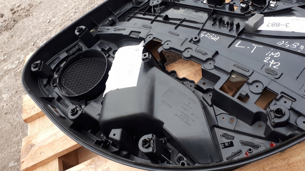 фото №8, A4 b9 8w обшивка двері лівий задня шкіра 8w0867317