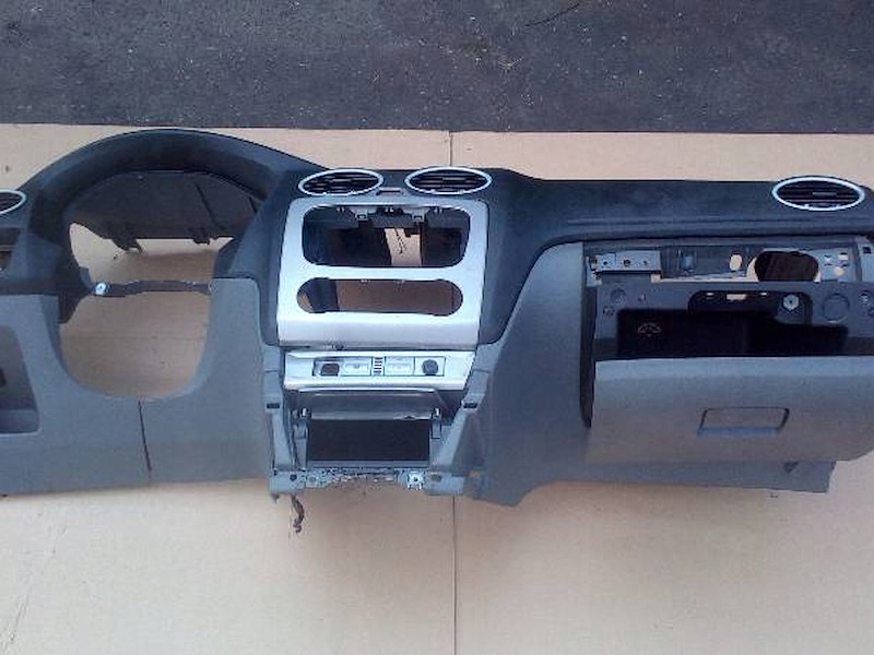 фото №1, Приборная панель приборная приборная панель ford focus ii mk2