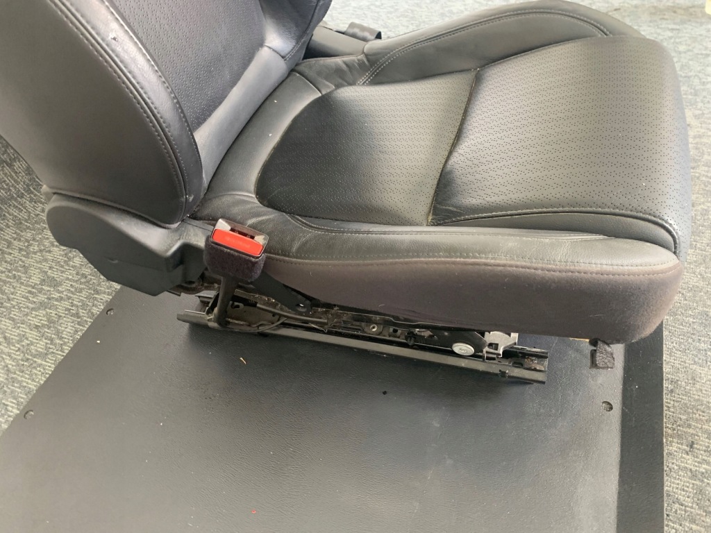 фото №9, Jaguar xf ii x260 2016 2.0 d сиденье водителя левый перед кожа кожаный