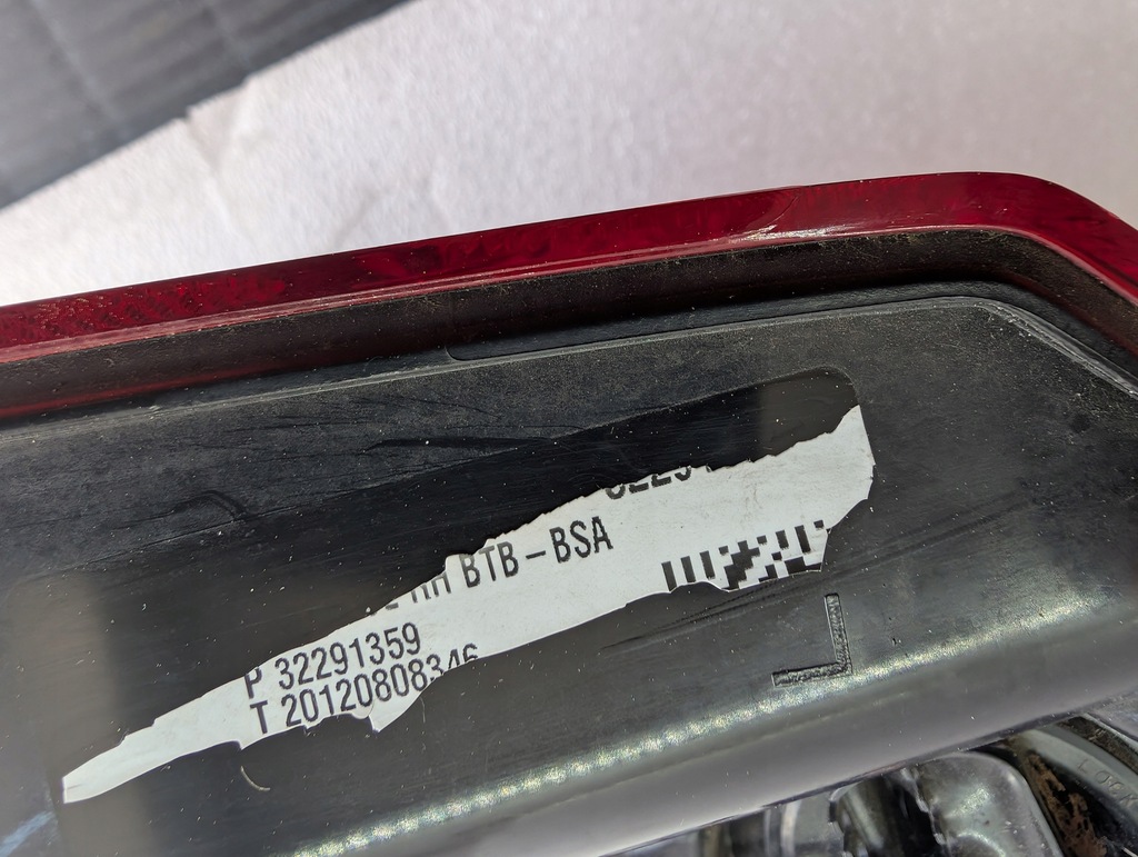 фото №15, Volvo v60 ii лампа права задня правий задня 32291359