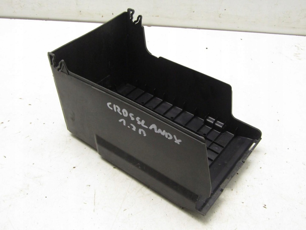 Купить Накладка корпус аккумулятор 1.2 12v opel crossland x 9688783080