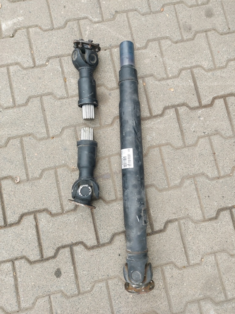 Купити Wał привідний mercedes 463 w463 g-klasa a4631102