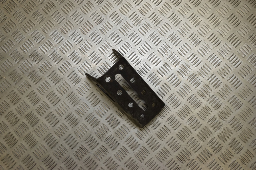 фото №2, Кронштейн кронштейн кронштейн ресор задня scania r s