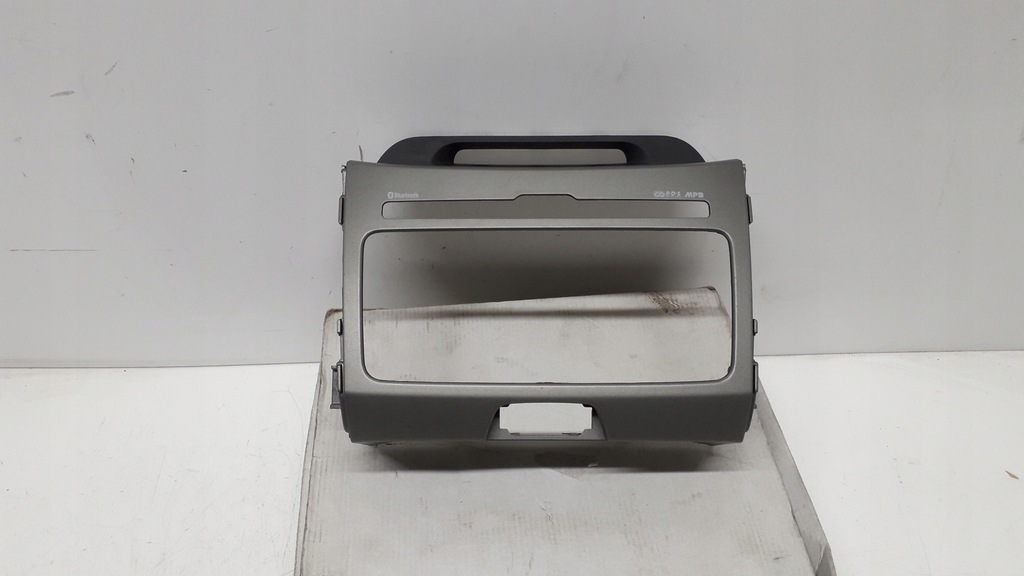 фото №1, Kia sportage iii 2010- рамка радио консоль