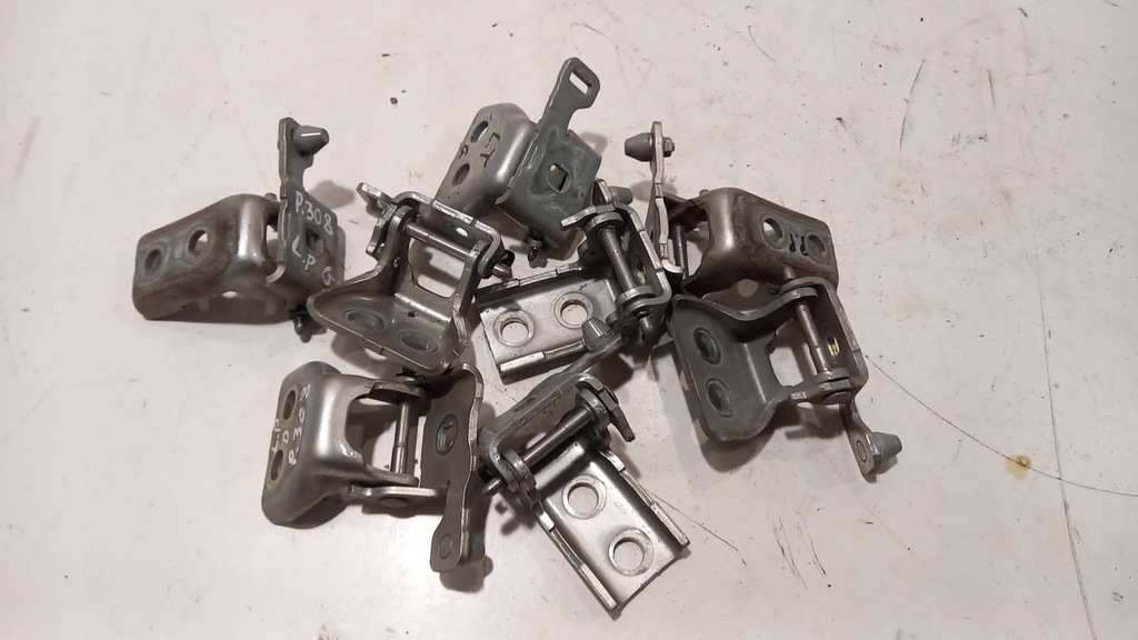 фото №1, Peugeot 308 t7 07-13 rok петля петли дверь правый задняя etsc !!!