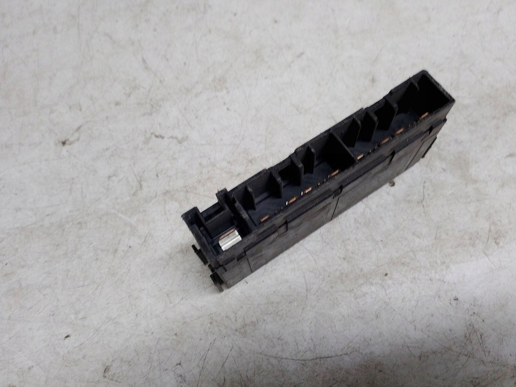 фото №5, Toyota коробка предохранителей 82641-47020 europa