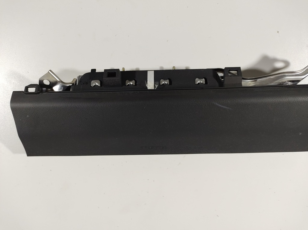 фото №4, Lexus is300h 13r подушка колінна пасажира uk