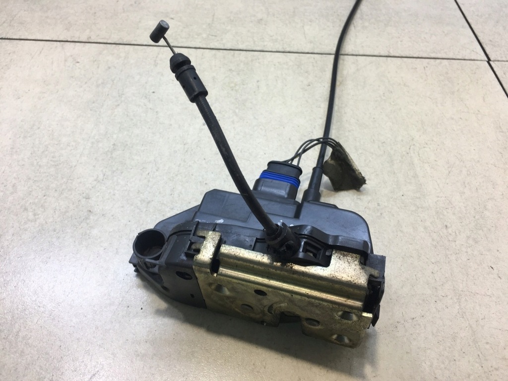 фото №2, Замок дверь правый перед scenic ii 4 pin