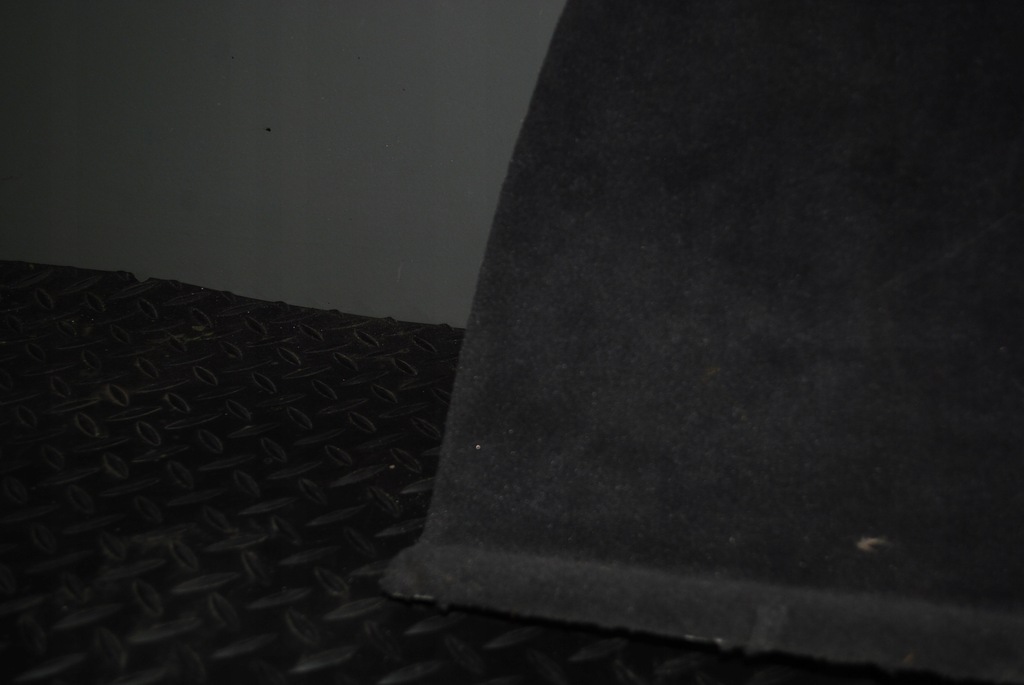 фото №4, Audi a6 c6 крышка обивка багажника 4f9863879h