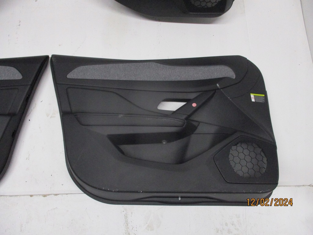 фото №12, Сиденья обивка pół кожа peugeot 308 t10 hb 21r