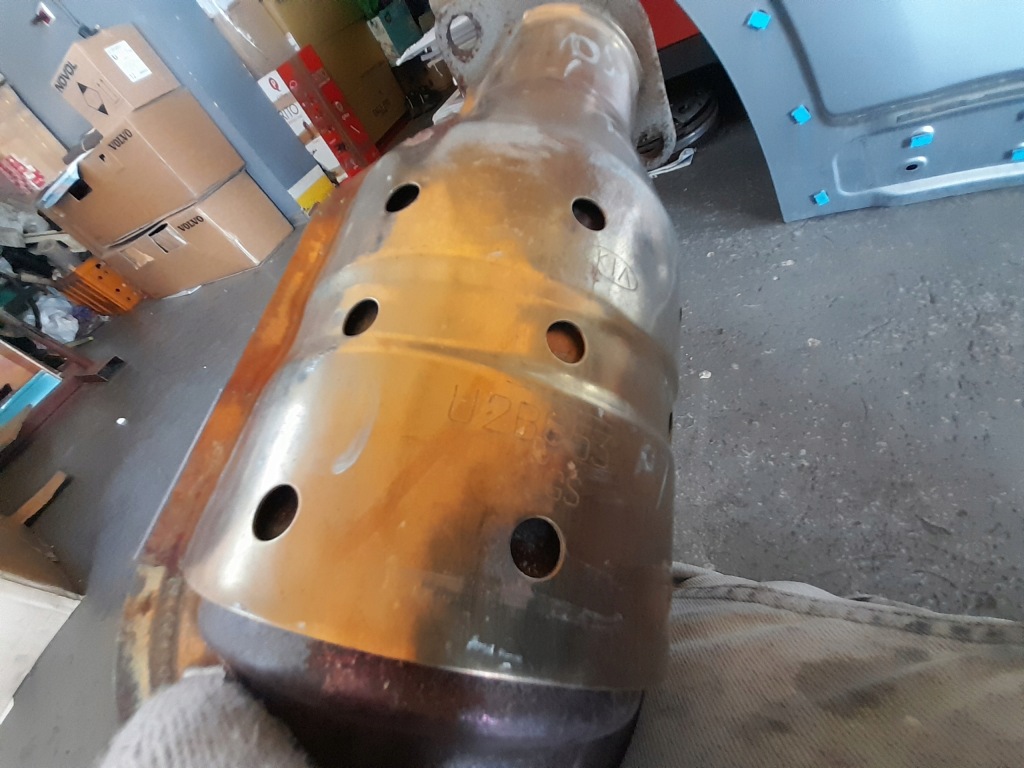 фото №4, Hyundai tucson ii sportage iv 1.6gdi гасник труба каталізатор u2b853