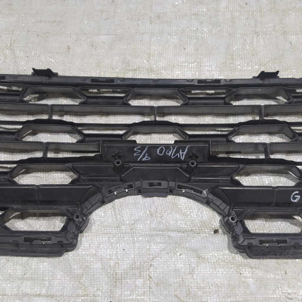 фото №6, Решётка радиатора решётка радиатора бампера перед toyota rav4 v 18- 53112-42190