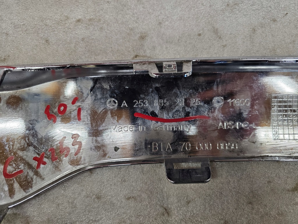 фото №16, Mercedes glc x253 накладка спойлер бампера заднего задняя a2538852325