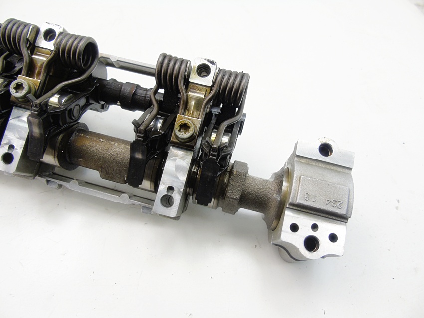 фото №10, Валы распределительного вала 4.4 n62 bmw 5 6 7 x5 e60 e61 e63 e64 e65 e66 alpina 7506172