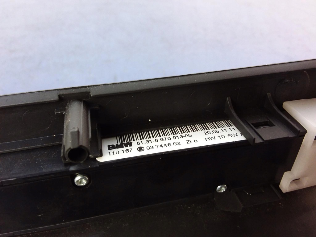 фото №4, Bmw 3 e91 захист рамка консолі 9120979