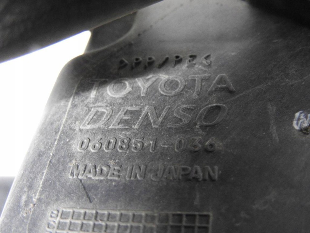 фото №10, Lexus is 300 бачок рідина do омивача 060851-036