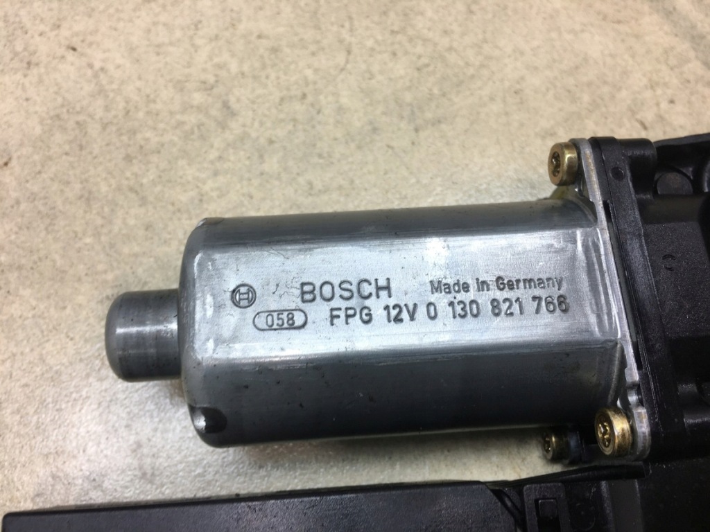 Подъемник стекло правый перед 307 9634457480 Цена