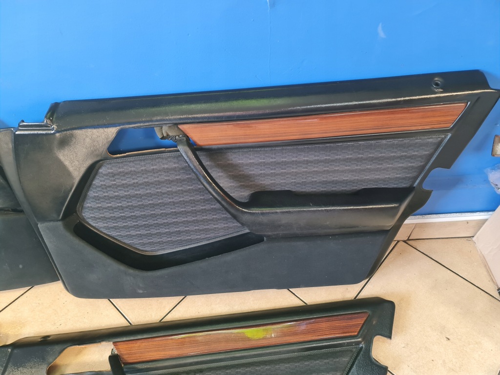 фото №4, Обшивка обшивки дверь kpl mercedes w124