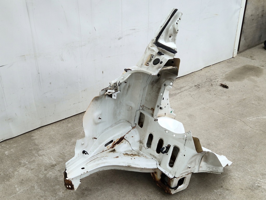 фото №5, Iveco daily 06-14 обшивка чверть права підкрилок лонжерон 1