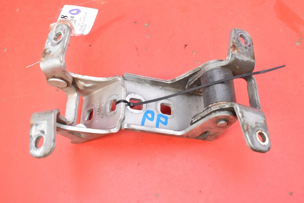 Купити Петля петлі дверей правий перед opel meriva b 10-14