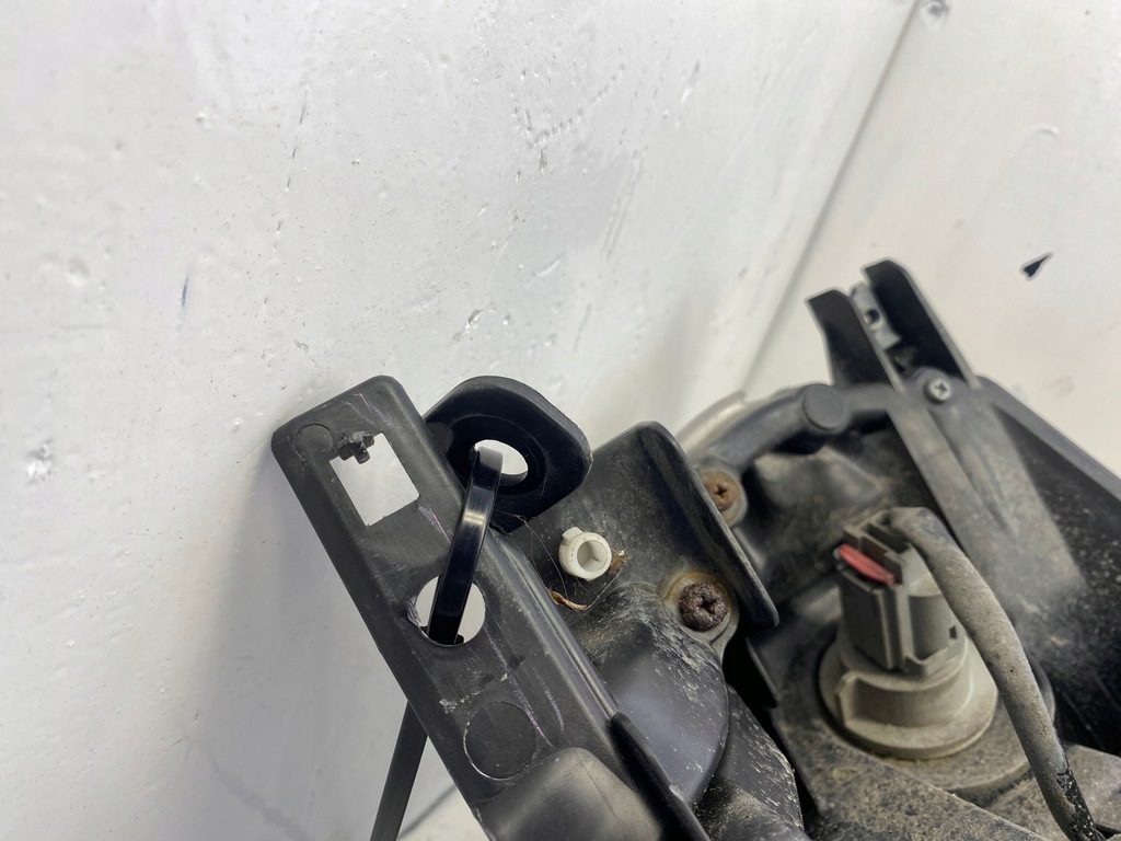 фото №14, Nissan leaf i лампа левый перед led 26060-3nf5a