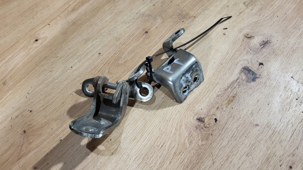 фото №6, Петли дверь правый задняя комплект honda civic viii 8 ufo hb 5d nh701m