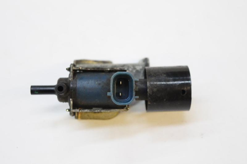 фото №3, Toyota auris 1.6 2010 rhd електроклапан вакууму