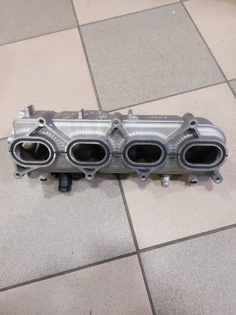 фото №1, Коллектор всасывающий audi 4.0tfsi 0p2129711g