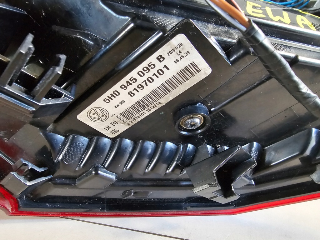 фото №8, Лампа задняя левая vw volkswagen golf viii 8 81970101 5h0945095b