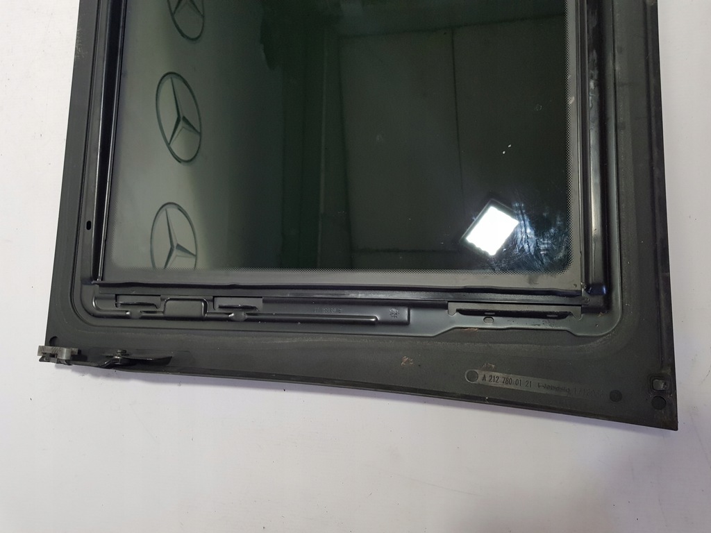 фото №11, Mercedes w212 стекло крыша панорама a2127800121