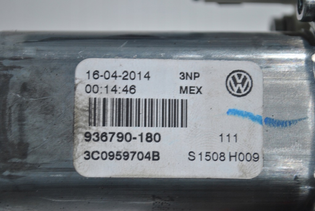 фото №7, Siniczek стекло правый задняя vw jetta vi 3c09059704b