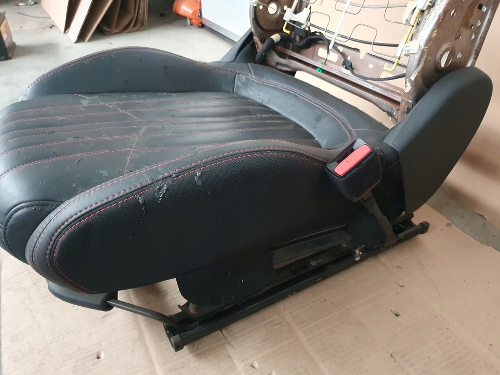 фото №5, Сидіння правий перед шкіра пам'ять моторчик захист peugeot 308 ii gt line