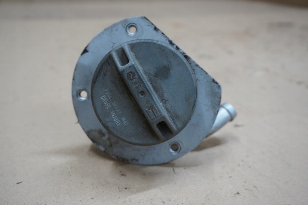 фото №3, Isuzu trooper заливна горловина пального труба заливної 2,8 td 84-91r