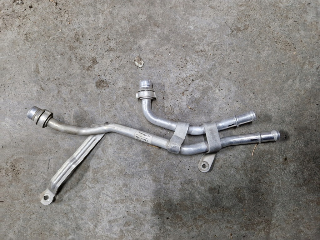 фото №1, Audi q7 q8 шланг wody распределитель 4m0121485cp