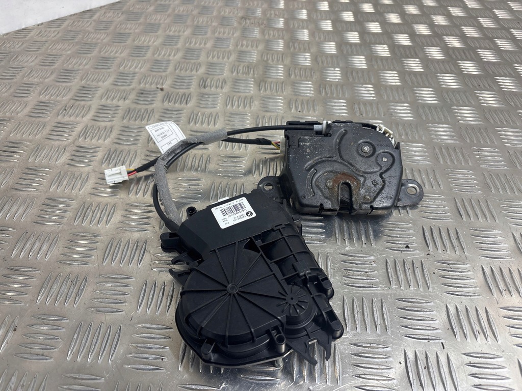 фото №7, Bmw 2 f46 2016 замок кришки задній / багажника