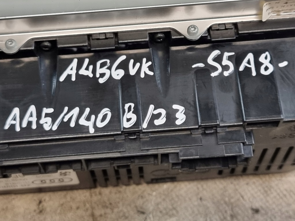 фото №11, Панель кондиціонера обдув оригінальний номер 8e0820043h audi a4 b6