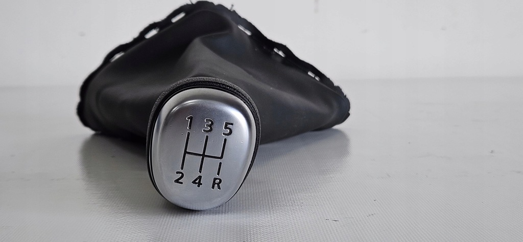 фото №1, Ручка переключения передач чехол renault clio iv lift