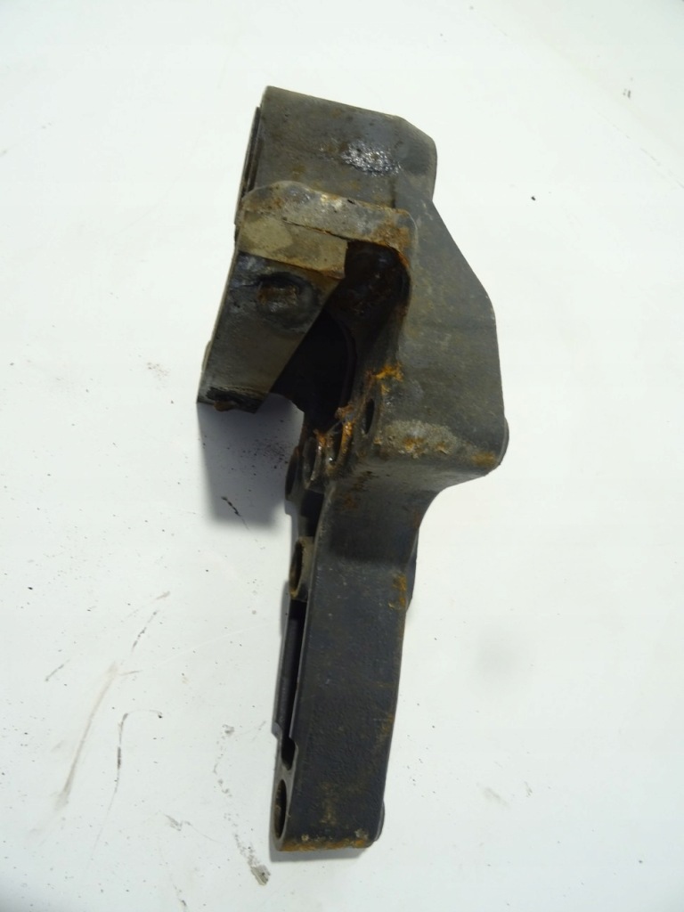 фото №2, Кронштейн рессора перед правое renault t 21575601