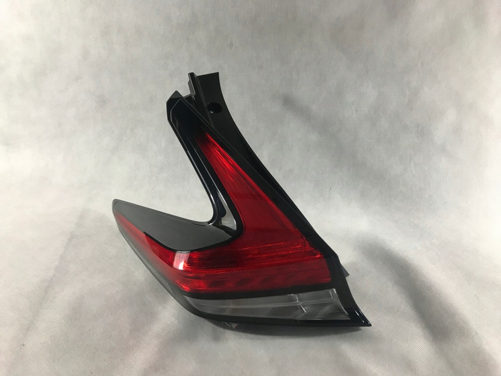 фото №2, Nissan leaf ii 2 18- лампа задняя левая led idealna!