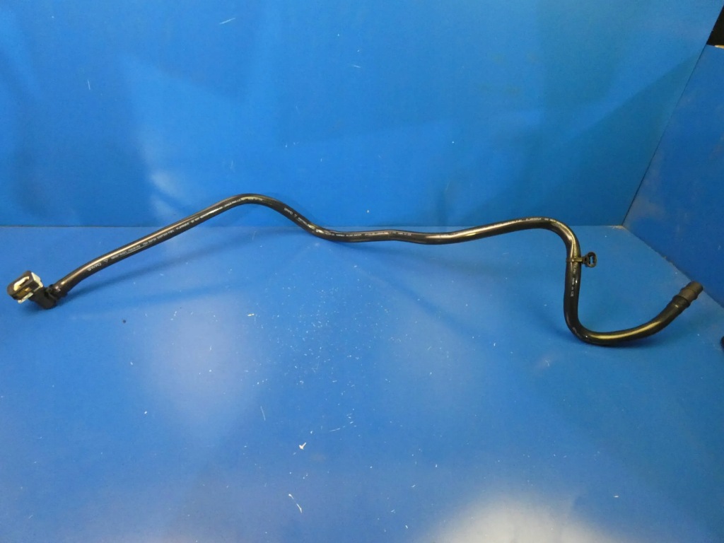 Volvo xc40 1.5 t3 трубка шланг пабтрубок  топлива труба Доставка