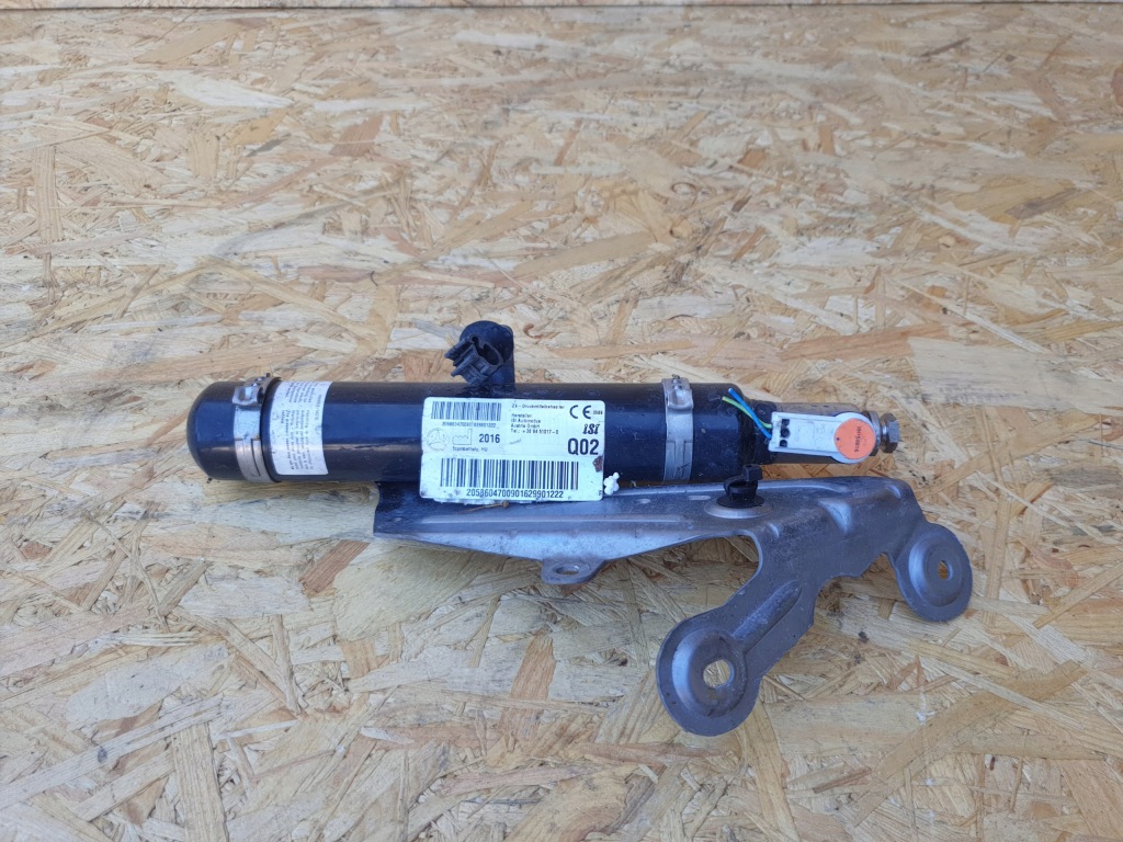 фото №1, Mercedes w205 генератор газу gaśnica a2058604700